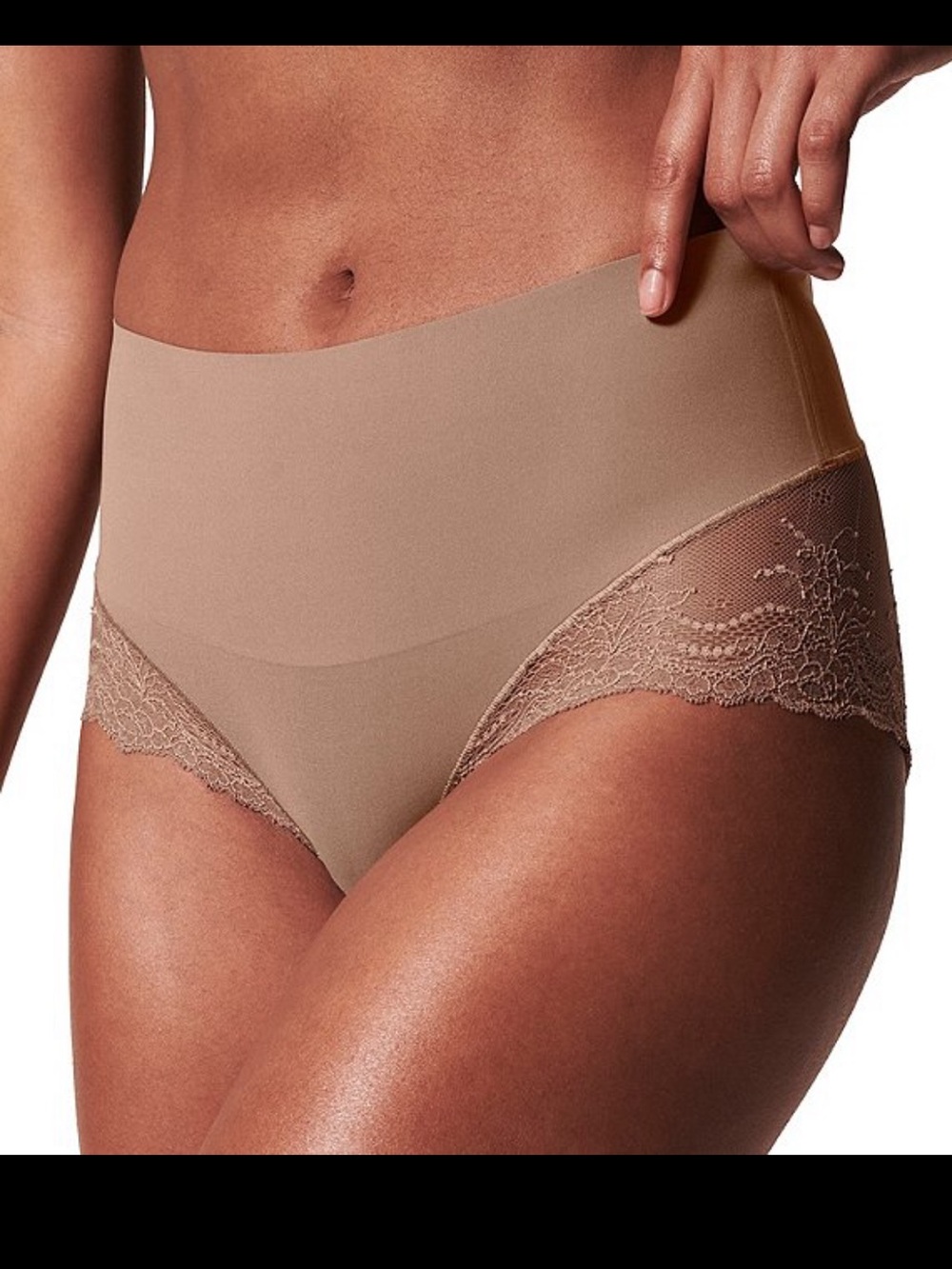 SPANX SPANXsupersmooth™ Undie-tectable Lace Hi-Hipster size small